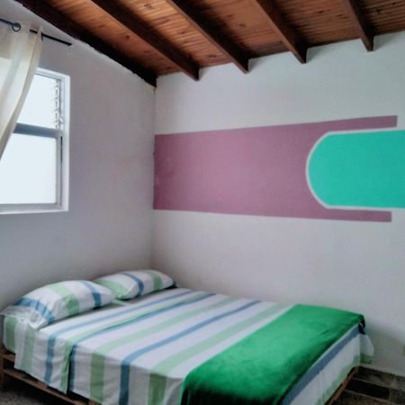 Hostal Rich Μεντεγίν Εξωτερικό φωτογραφία