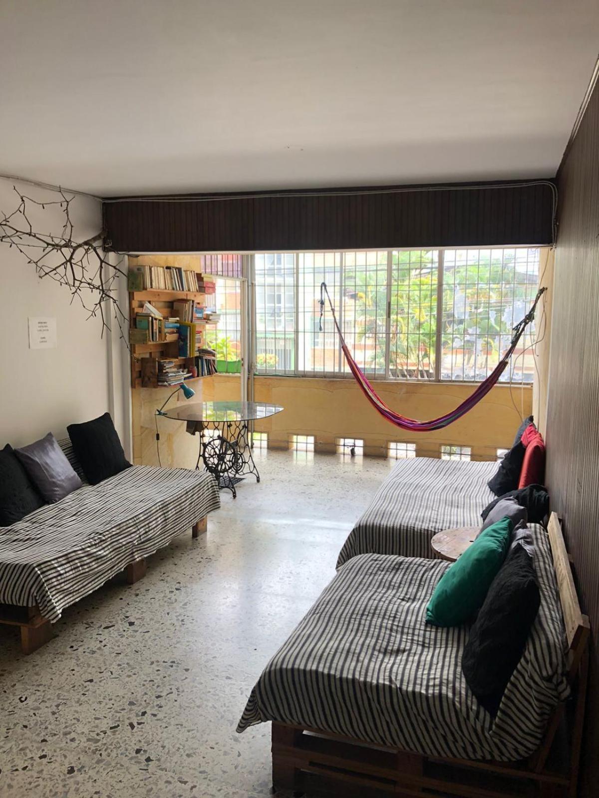 Hostal Rich Μεντεγίν Εξωτερικό φωτογραφία