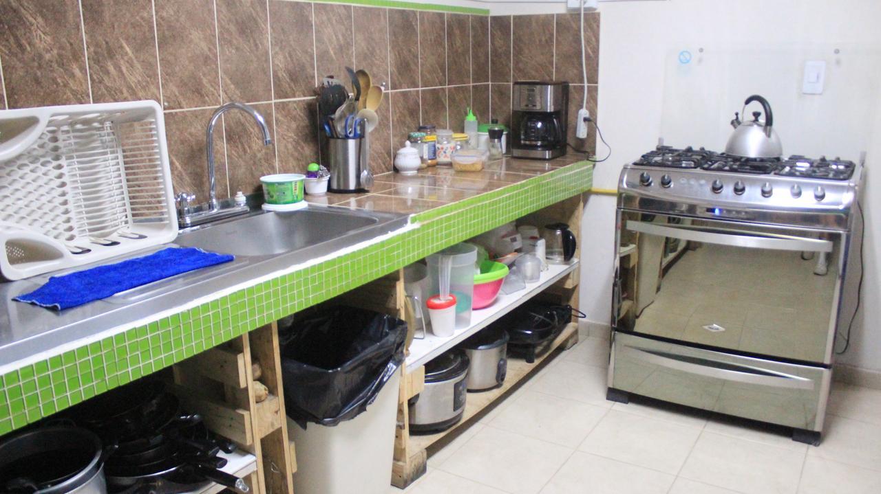 Hostal Rich Μεντεγίν Εξωτερικό φωτογραφία