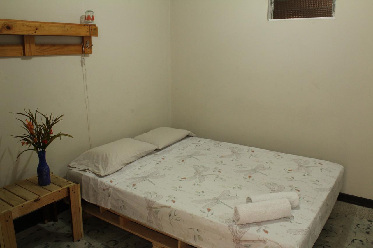 Hostal Rich Μεντεγίν Εξωτερικό φωτογραφία