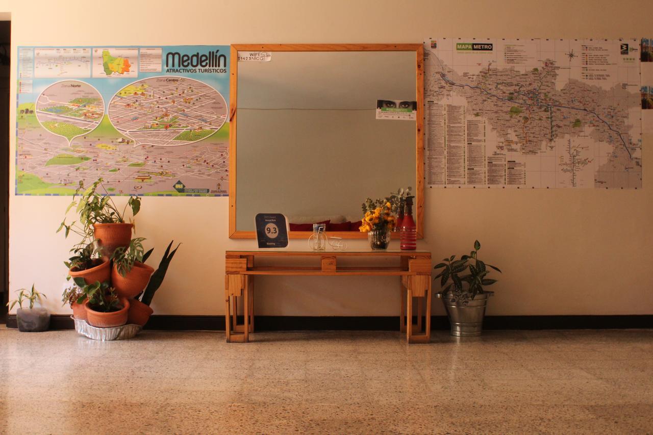Hostal Rich Μεντεγίν Εξωτερικό φωτογραφία