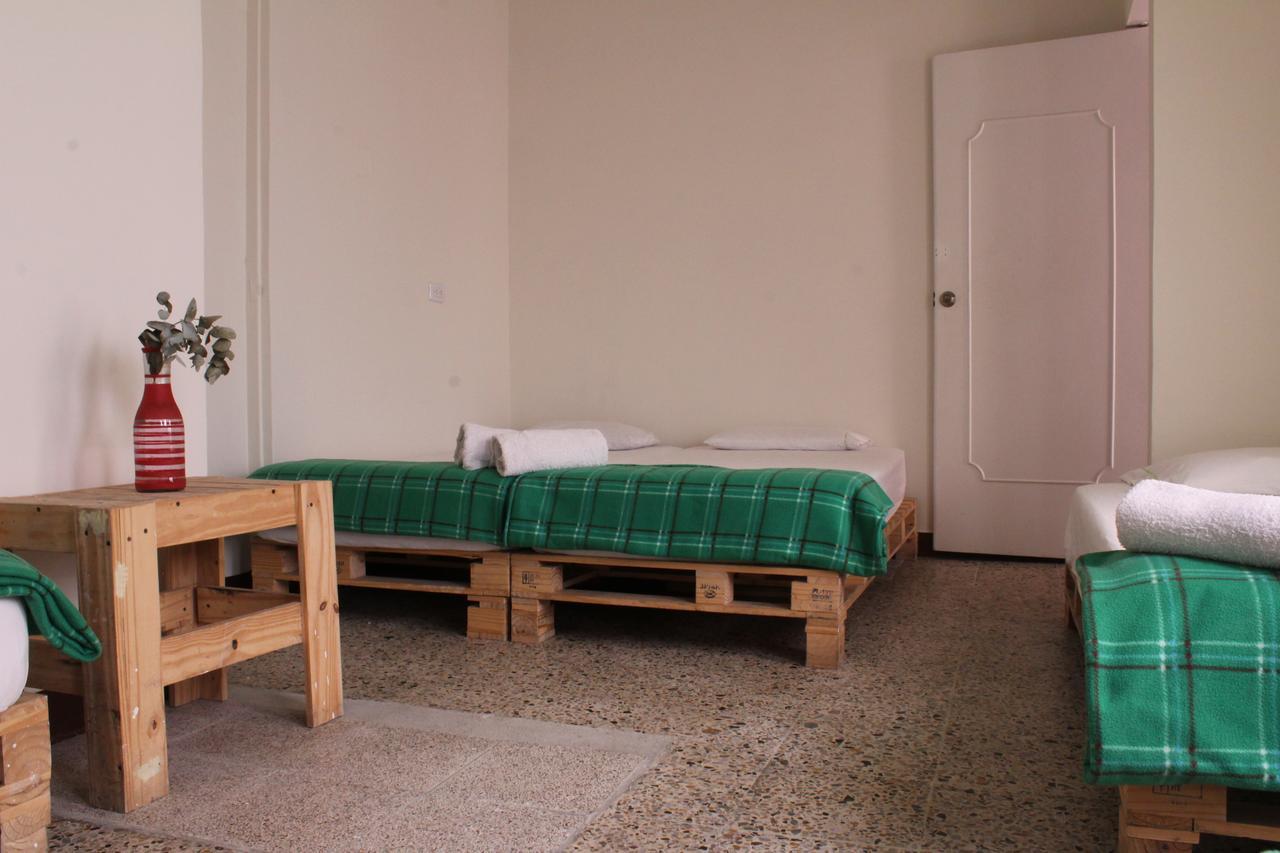 Hostal Rich Μεντεγίν Εξωτερικό φωτογραφία